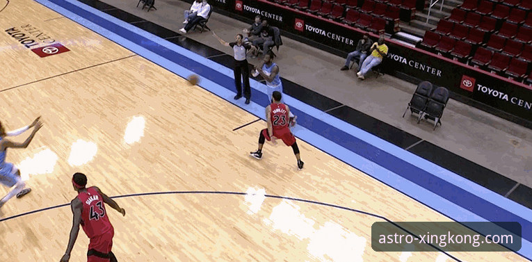 星空旧版本下载 NBA交易市场动态追踪指南:从CJ续约看星空体育平台观赛新体验